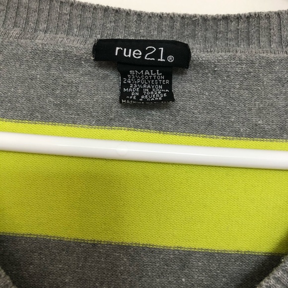 Multi Color Sweater - Picture 2 of 2